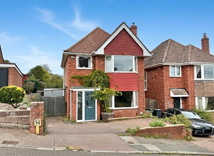 3 Bedroom Detached House For Sale In Vuefield Hill, St Thomas, EX2