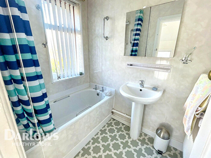 3 Bedroom Semi-Detached House For Sale In Maen Ganol, Treharris, CF46