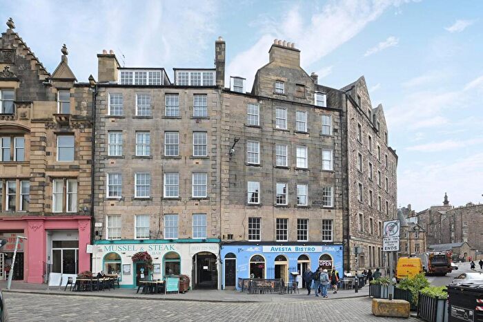1 Bedroom Flat For Sale In A/ West Bow, Old Town, Edinburgh, EH1