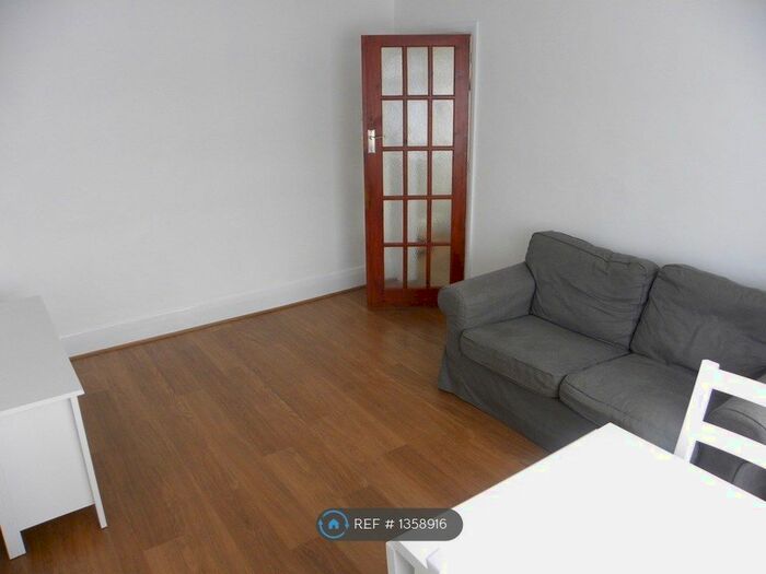 1 Bedroom Flat To Rent In Wood End Gardens, Northolt, UB5
