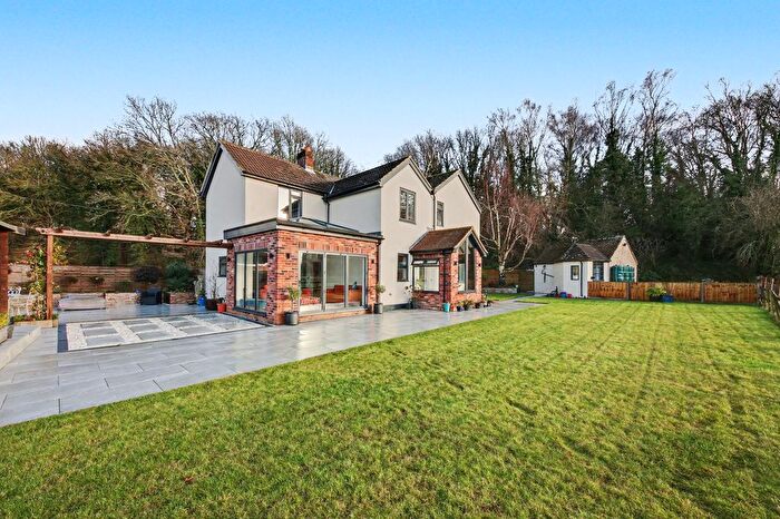 4 Bedroom Detached House For Sale In Funtley Road, Fareham, PO15