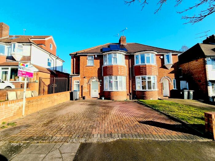 4 Bedroom Property To Rent In White Road, Quinton, Birmingham B32