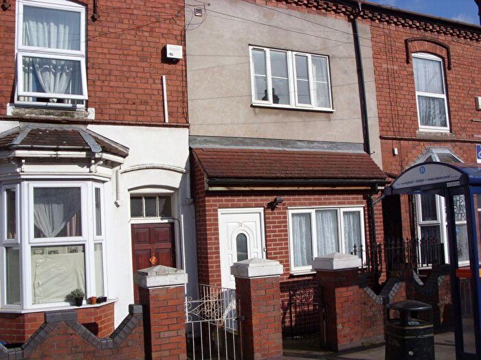 4 Bedroom House To Rent In Dawlish Road, B29