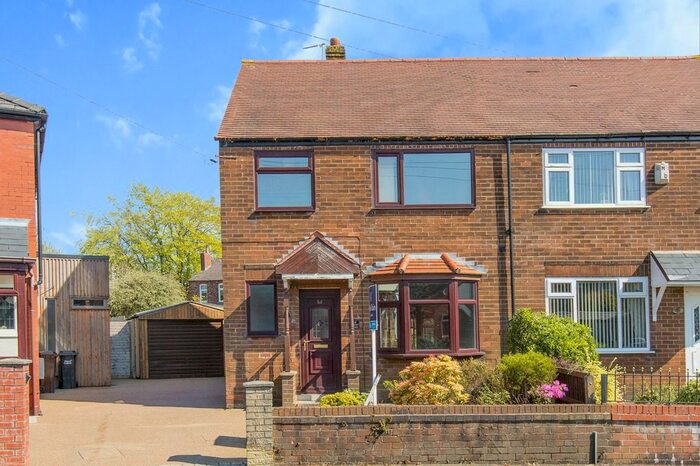 3 Bedroom Semi-Detached House To Rent In Norbreck Crescent, Wigan, Greater Manchester, WN6