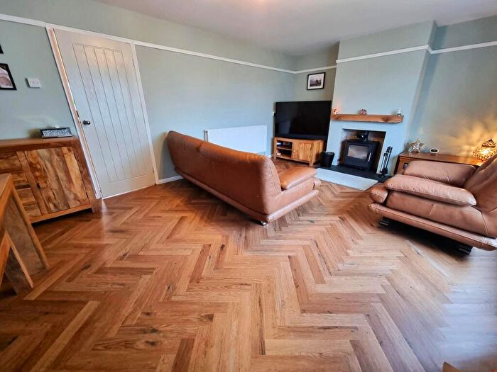 3 Bedroom End Of Terrace House For Sale In O'donnell Road, Barry, CF63