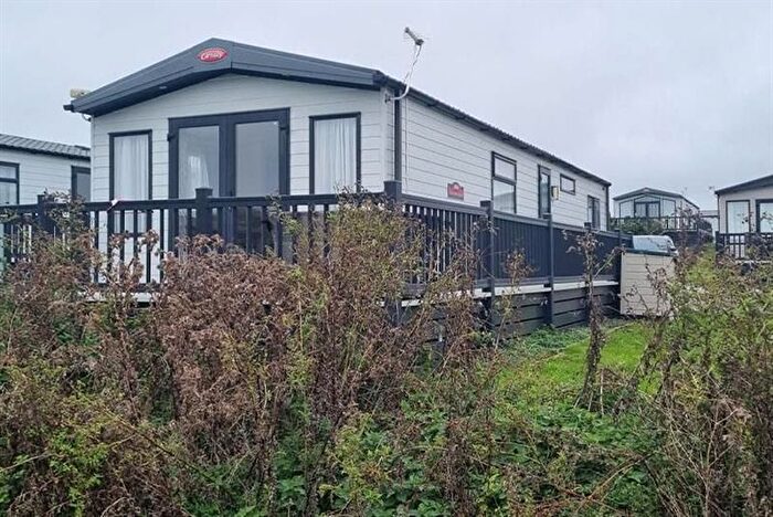 2 Bedroom Park Home For Sale In Maer Lane, Bude, EX23