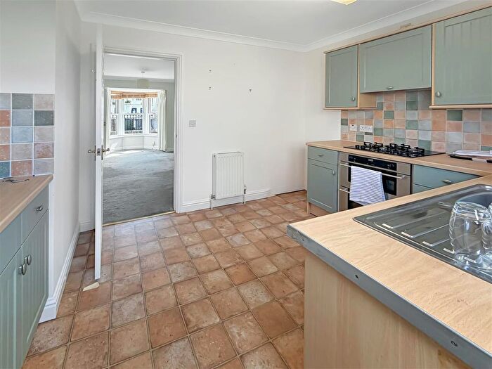 2 Bedroom Flat For Sale In Crossley Moor Road, Kingsteignton, Newton Abbot, TQ12