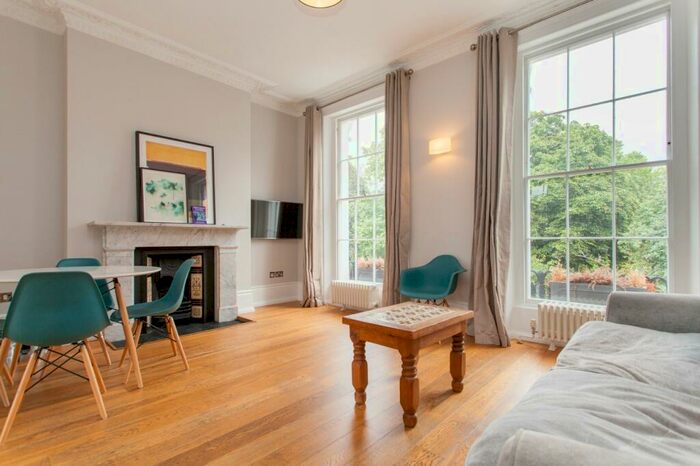 2 Bedroom Flat To Rent In Thornhill Square, London, N1