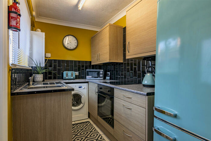 3 Bedroom Semi-Detached House To Rent In Thesiger Street, Lincoln, LN5