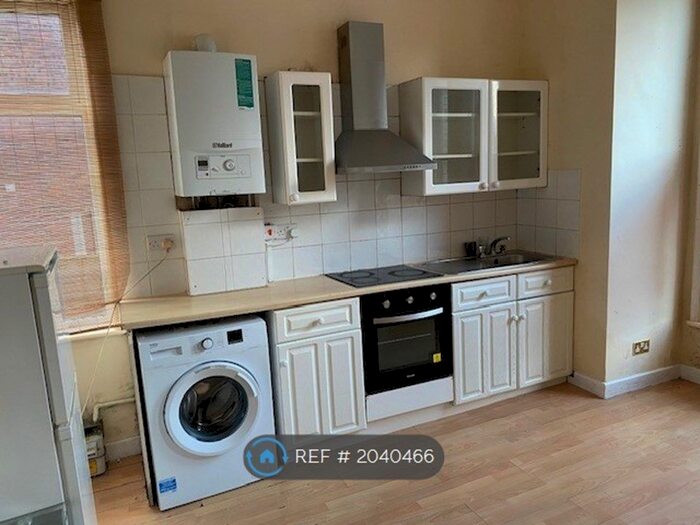 1 Bedroom Flat To Rent In Edge Lane, Manchester, M21