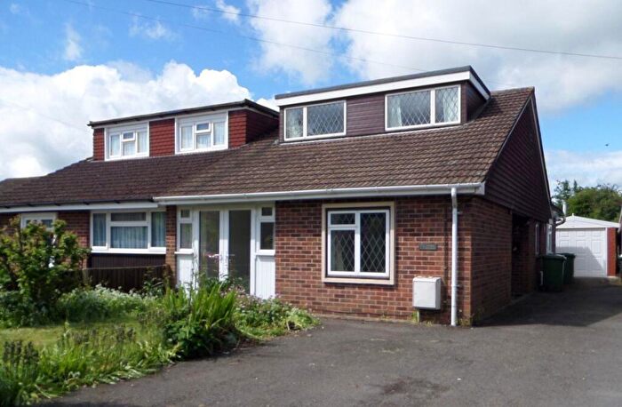 4 Bedroom House To Rent In Ashling Park Road, PO7