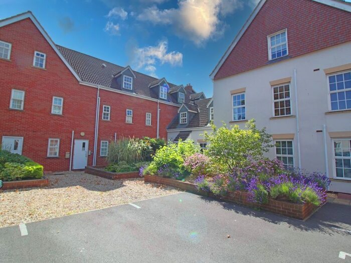 1 Bedroom Flat To Rent In Friary Wall, Horsepond Lane, Friarn Street, Bridgwater, Somerset, TA6