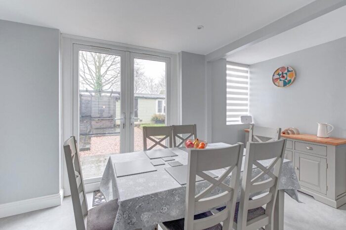3 Bedroom End Of Terrace House For Sale In Eathorpe Close, Matchborough West, Redditch, B98