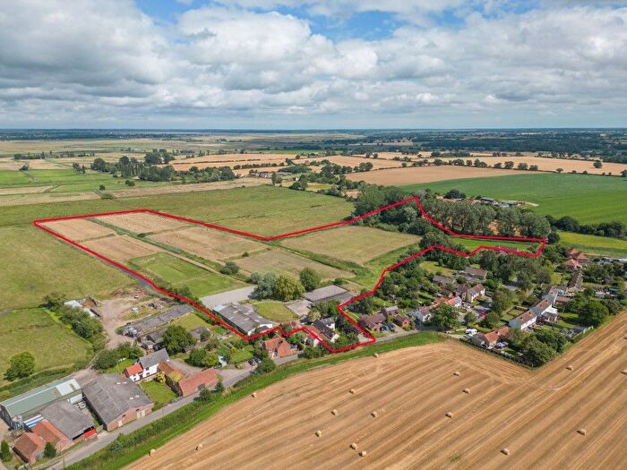 4 Bedroom Equestrian Property For Sale In Hardley Road, Langley, Norwich, NR14