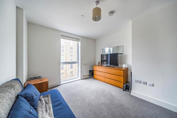 2 Bedroom Flat For Sale In Daly Close, Littlemore, OX4 - Photo 10