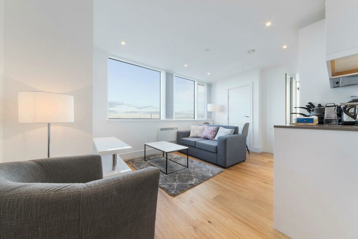 Apartment To Rent In Skyline, - High Street, Slough, SL1