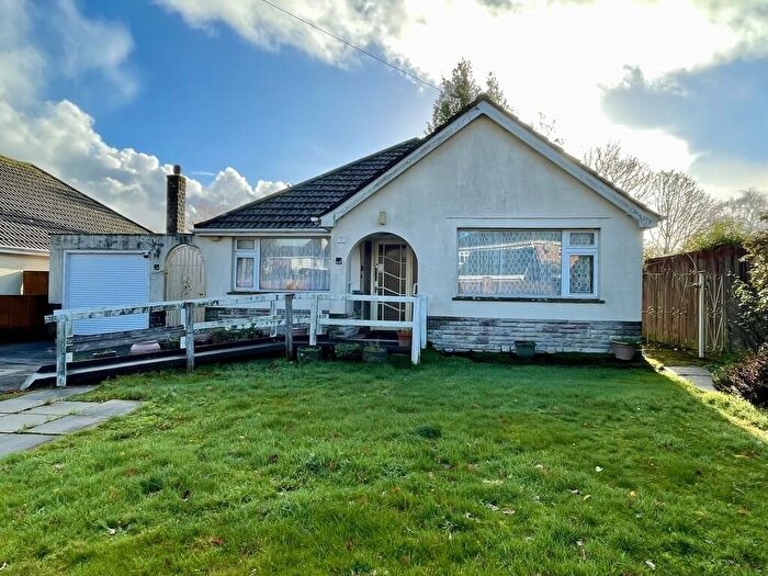 3 Bedroom Detached Bungalow For Sale In Heysham Road, Broadstone, BH18