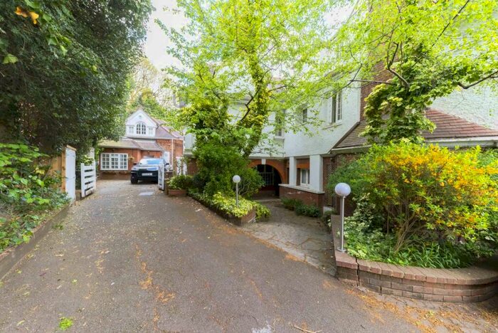 1 Bedroom Flat To Rent In Kidderpore Avenue, Hampstead, NW3