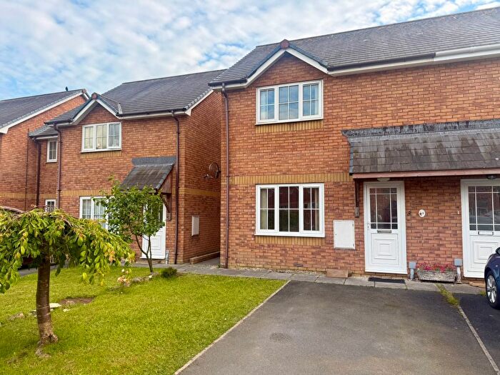 2 Bedroom Semi-Detached House For Sale In Clos Ceitho, Aberystwyth, SY23