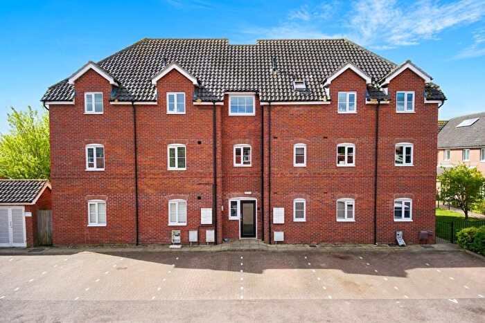 2 Bedroom Flat For Sale In Bartrums Mews, Diss, IP22