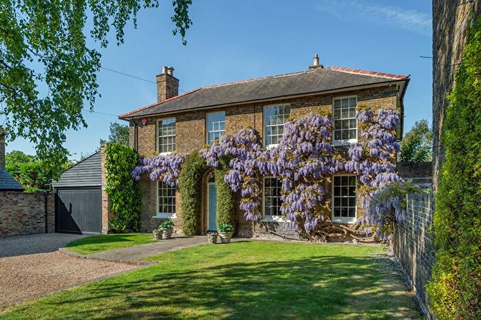 3 Bedroom Detached House For Sale In New Street, Sandwich, Kent, CT13