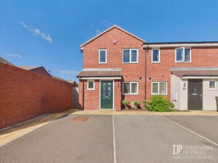 2 Bedroom Town House For Sale In Saxelby Close, Riddings, Alfreton, DE55