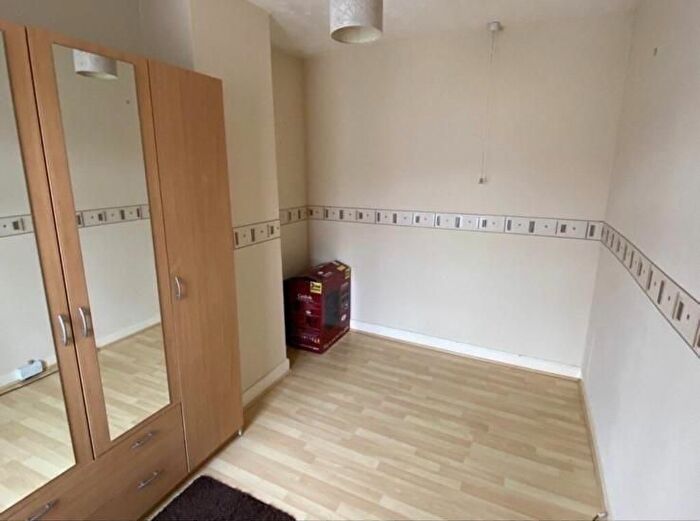 3 Bedroom Terraced House To Rent In Baker Street, Northampton, NN2