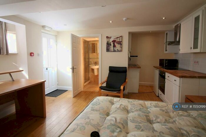 7 Bedroom Terraced House To Rent In Wilson Street (Includes All Bills), Derby, DE1