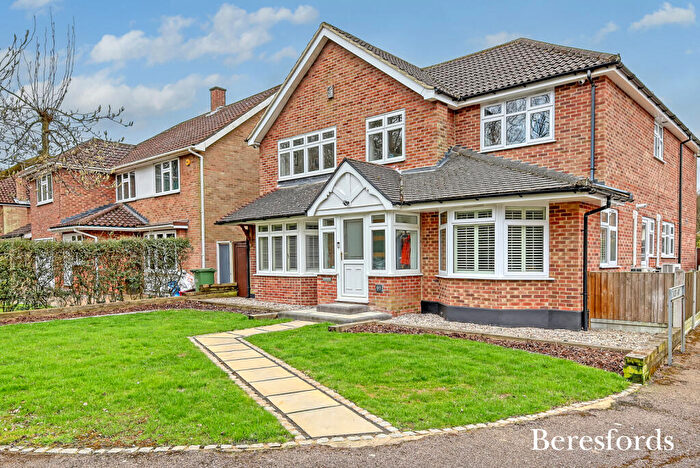 5 Bedroom Detached House For Sale In Hartswood Road, Warley, CM14