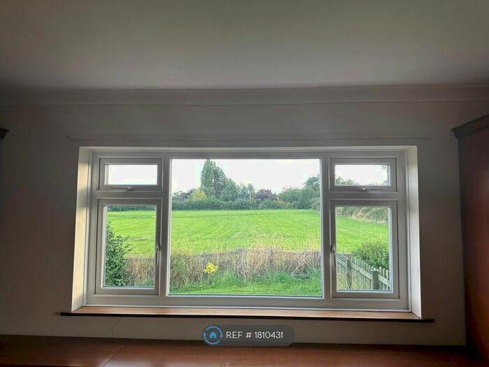 4 Bedroom Bungalow To Rent In Ferry Road, Goxhill, DN19