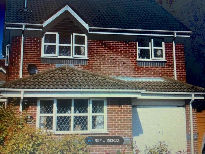 3 Bedroom Detached House To Rent In The Willows, Waterlooville, PO7
