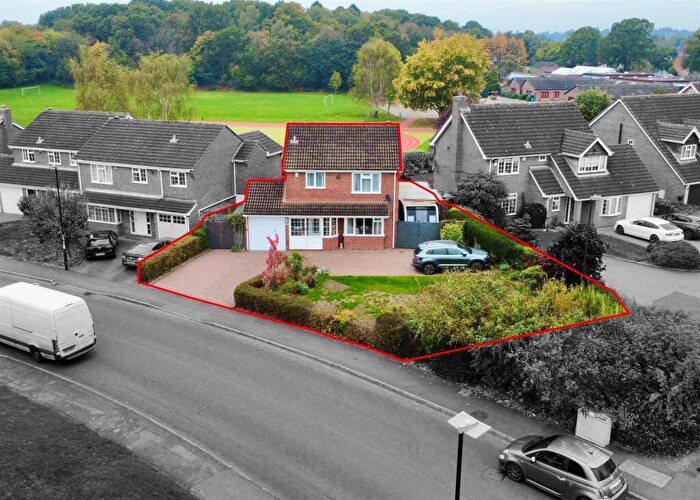 3 Bedroom Detached House For Sale In Hidcote Avenue, Sutton Coldfield, B76