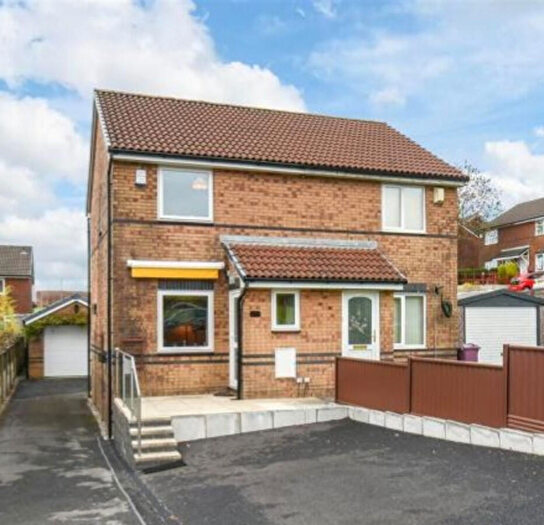 2 Bedroom Semi-Detached House For Sale In Borrowdale Avenue, Blackburn, BB1