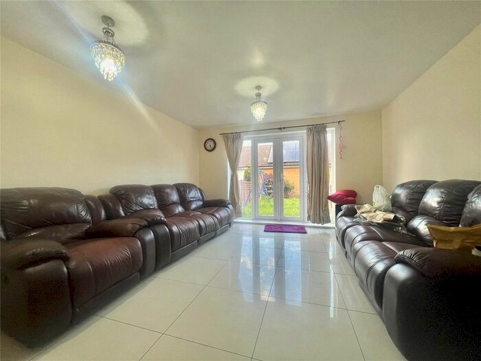4 Bedroom Terraced House To Rent In The Meadows, Watford, Hertfordshire, WD25