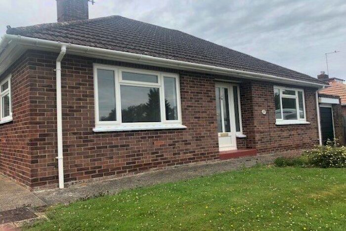 2 Bedroom Bungalow To Rent In Jonas Drive, Wadhurst, TN5