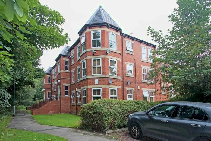 2 Bedroom Flat To Rent In Bridgewater Court, Grove Lane, Headingley, Leeds, LS6