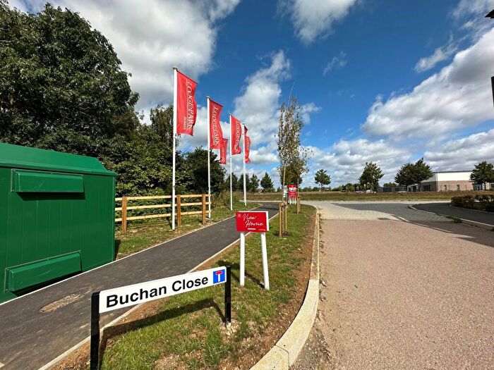 2 Bedroom Apartment To Rent In Buchan Close, Tattenhoe Park, Milton Keynes, MK4