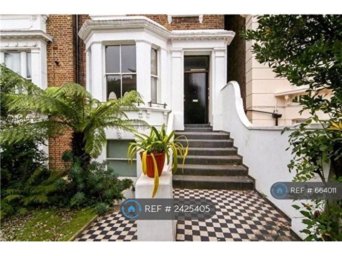 2 Bedroom Flat To Rent In Uxbridge Road, London, W12