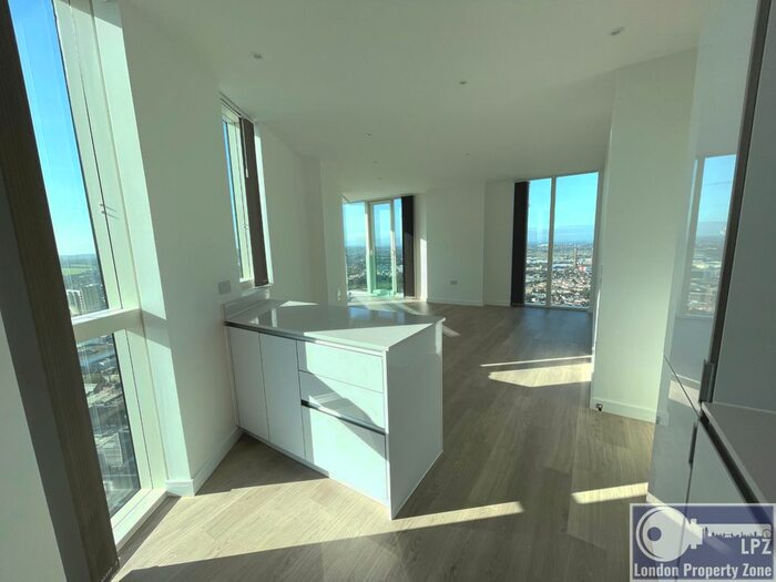 2 Bedroom Flat To Rent In Saffron Central Square / Wellesley Road, Croydon, CR0