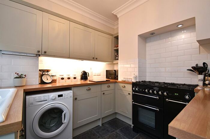3 Bedroom End Terrace House For Sale In Edmund Road, Hastings, TN35