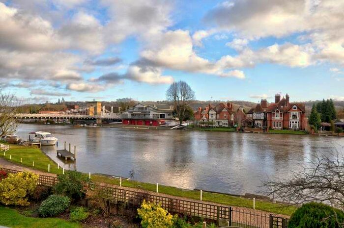 2 Bedroom Apartment To Rent In Riverside/town Centre Location, Marlow, SL7