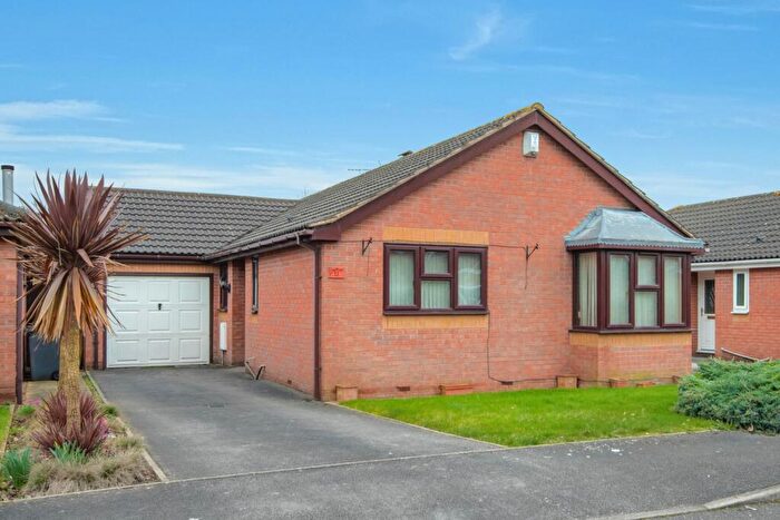 2 Bedroom Bungalow For Sale In Hickton Drive Chilwell, Beeston, Beeston, Nottingham, Nottinghamshire, NG9