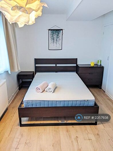 2 Bedroom Maisonette To Rent In Southern Grove, London, E3