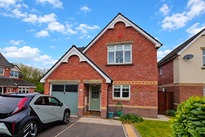 3 Bedroom Detached House For Sale In Heol Y Celyn, Tregof Village, Swansea Vale, SA7