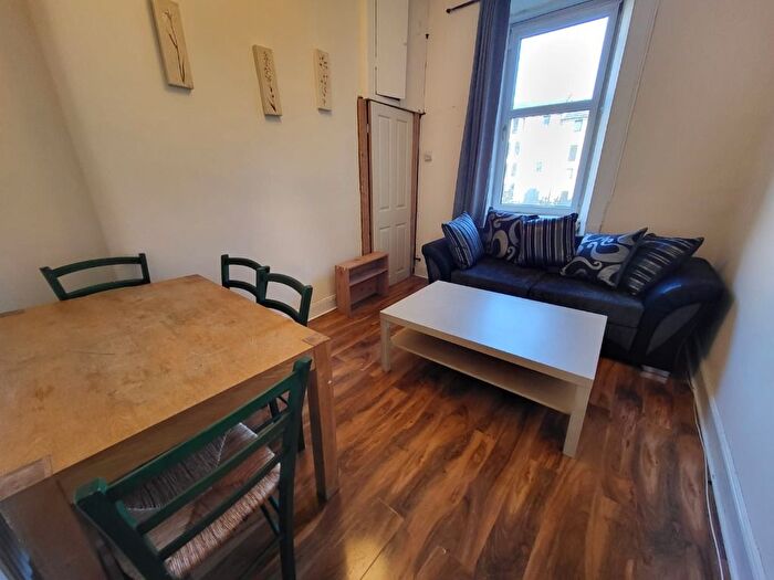 2 Bedroom Flat To Rent In Hill Street, Garnethill, Glasgow, G3