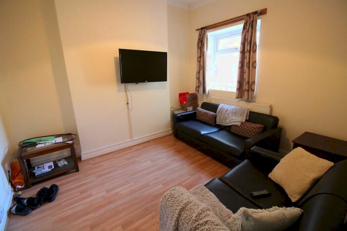 4 Bedroom Terraced House To Rent In Coburn Street, Cathays, CF24