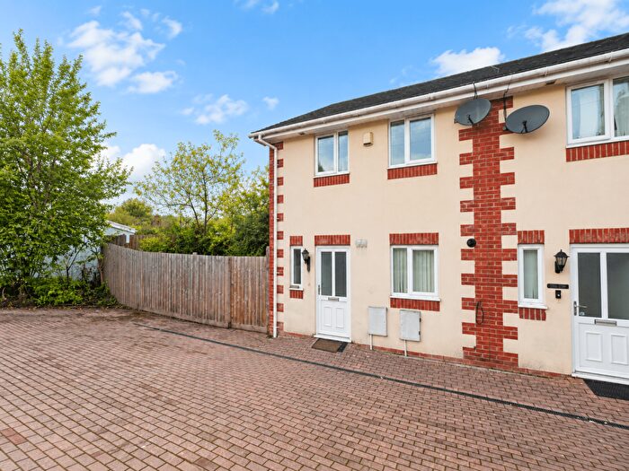 3 Bedroom End Of Terrace House To Rent In Coedpenmaen Road, Trallwn, CF37