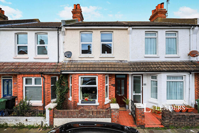 2 Bedroom Terraced House To Rent In Clarence Road, Eastbourne, BN22