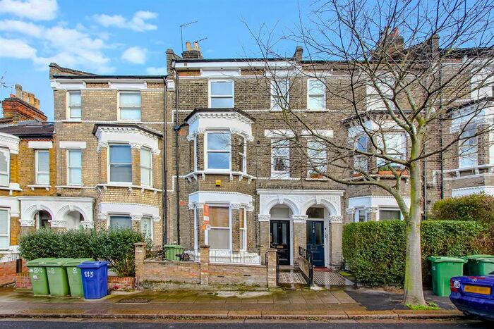 2 Bedroom Flat To Rent In Shenley Road, London, SE5