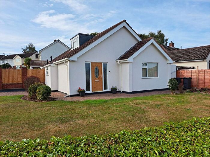 3 Bedroom Detached Bungalow For Sale In Meadowside Road, Four Oaks, Sutton Coldfield, B74